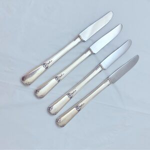 WM A Rogers On/ Oneida Ltd 1939 RIO Pattern Silver Plated Dinner Knives Set of 4